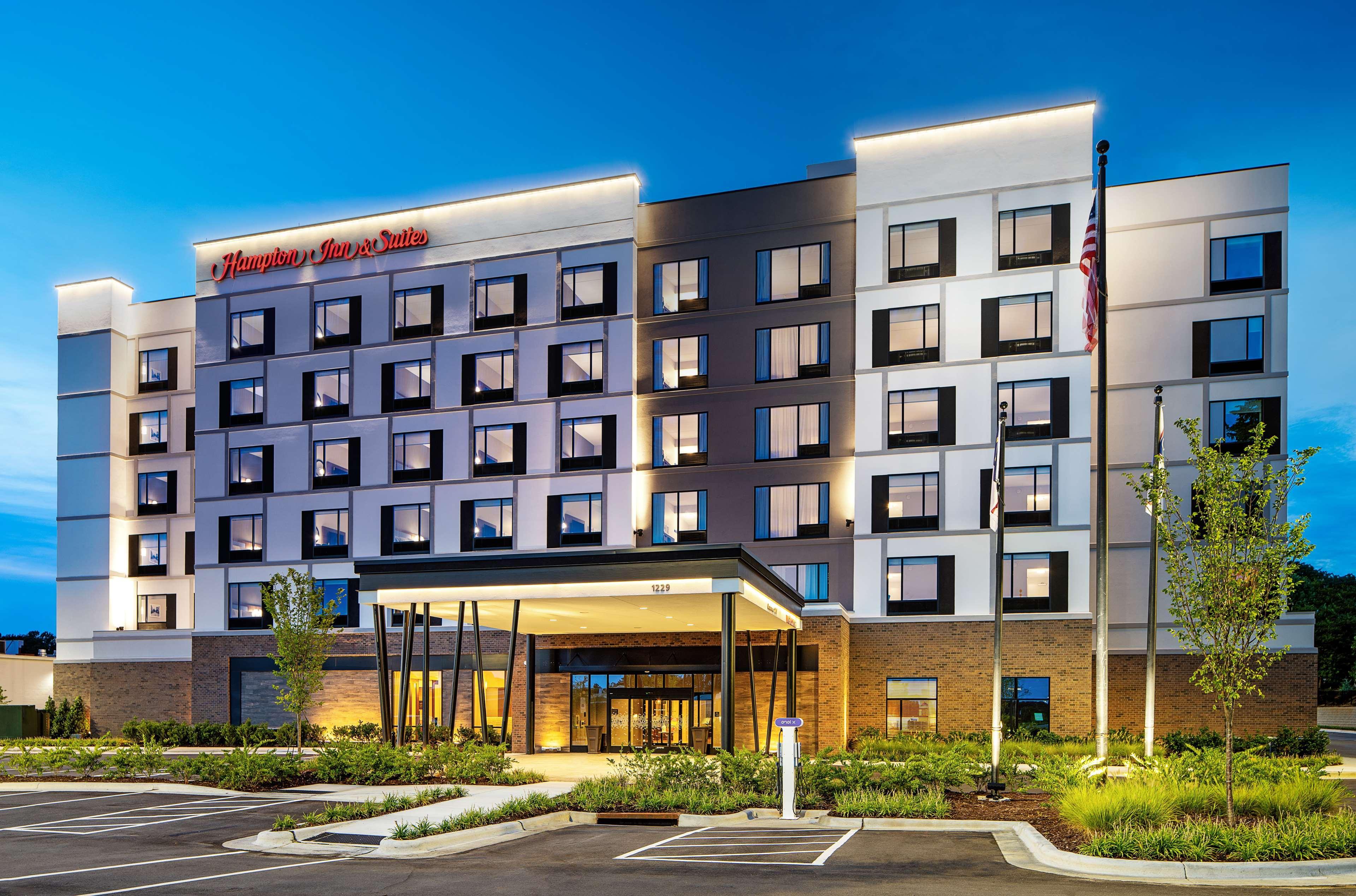 Hampton Inn&Suites Raleigh Midtown, NC Exterior foto