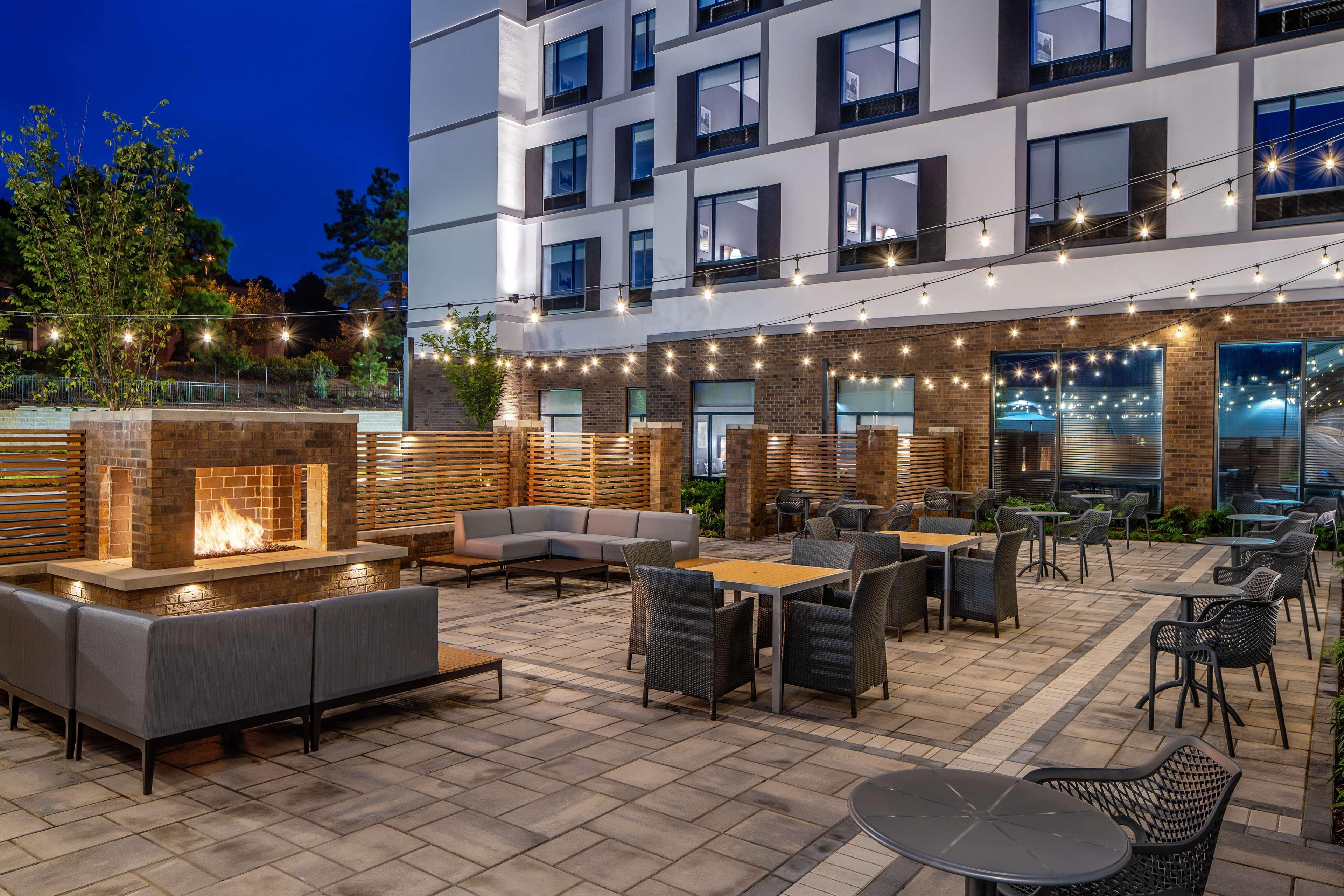 Hampton Inn&Suites Raleigh Midtown, NC Exterior foto